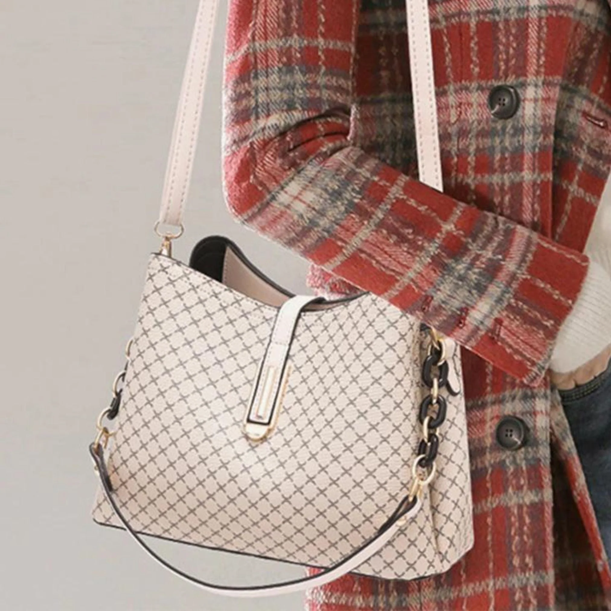 Bolsa Feminina em Couro Nobre - Ayla Hernandes - Image 5
