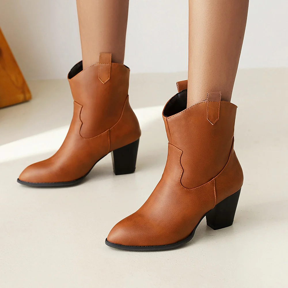Bota Feminina Bico Fino Cano Curto - Image 3
