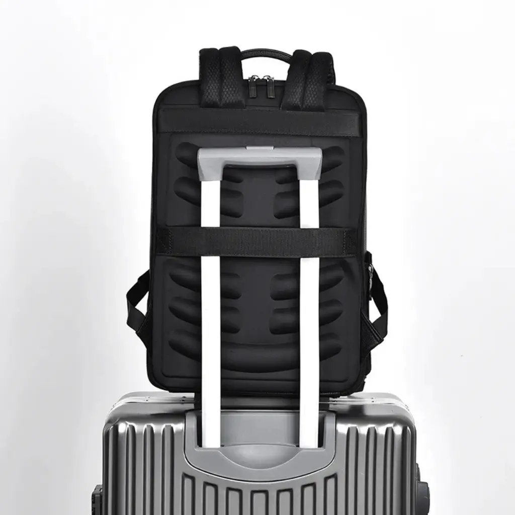 Mochila Executiva de Couro com USB - Image 6