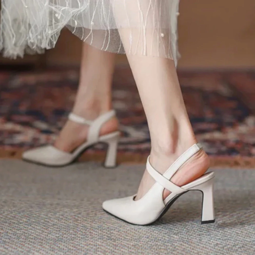 Scarpin de Couro - Salto Bloco Confortável (Promoção Queima de Inverno) - Image 4